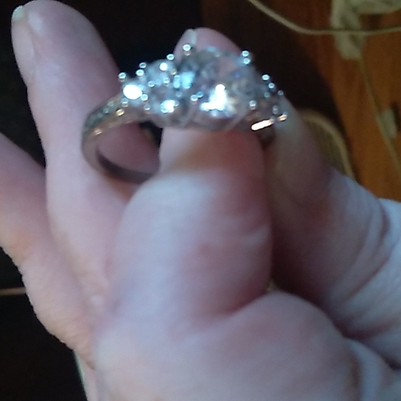 Sterling silver diamond ring size 9 - Picture 3 of 3